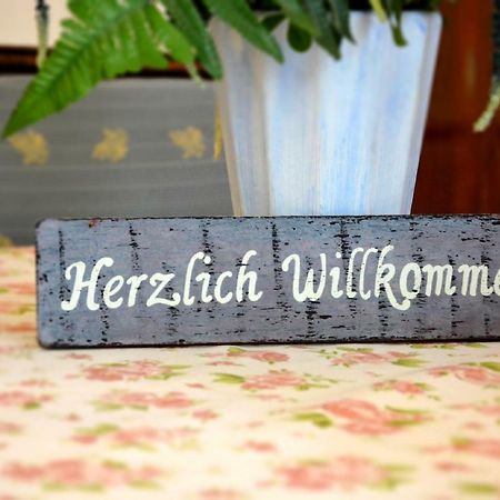 Gasthaus & Gaestehaus Bsteh Wulzeshofen Eksteriør billede